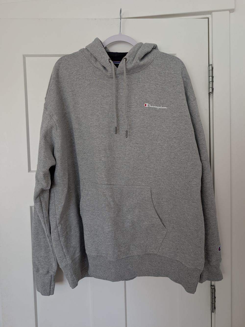 Champion Oversized Gray Hooded Sweatshirt Size 2XL - Classic Logo Pullover